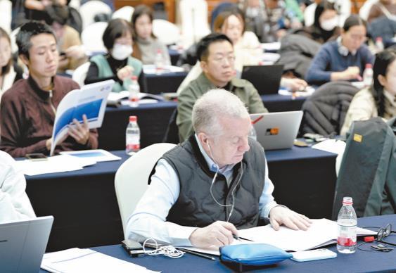 中方報(bào)告揭露日本右翼?yè)砗艘靶?>
                    <div>中方報(bào)告揭露日本右翼?yè)砗艘靶?/div></a>
                </div>

                
                                <p><a href="http://www.scjhljc.com/index/content/2026-01/19/content_9325815.html">世界經(jīng)濟(jì)論壇發(fā)布《2026年全球網(wǎng)絡(luò)安全展望》報(bào)告</a></p>
                <p><a href="http://www.scjhljc.com/index/content/2026-01/19/content_9325816.html">澳大利亞未成年人社交媒體禁令首月?tīng)?zhēng)議纏身</a></p>
                <p><a href="http://www.scjhljc.com/index/content/2026-01/12/content_9322624.html">“國(guó)會(huì)山騷亂”5年后　美兩黨互指篡改歷史</a></p>
                <p><a href="http://www.scjhljc.com/index/content/2026-01/12/content_9322630.html">俄公布日本戰(zhàn)犯名單 直指日本歷史與現(xiàn)實(shí)問(wèn)題</a></p>

            </div>
        </div>
        <div   id="prbn3zznxdv"   class="box2">
            <div   id="prbn3zznxdv"   class="col1">
                <div><a >電子報(bào)</a></div>
            </div>
            <div>
                <iframe charset="utf-8" name="I1" width="400" height="355" align="top" frameborder="0" marginwidth="0" marginheight="0" scrolling="no" src="http://epaper.legaldaily.com.cn/public/dianzibao-2022.php"></iframe>
                <div   id="prbn3zznxdv"   class="daily1 clearfix">
                  <span>子報(bào)子刊</span>
                  <i></i>
                  <p>
                        <a >法治周末</a>
                        <a href="http://www.scjhljc.com/Village_ruled_by_law/node_106957.html">法制文萃報(bào)</a>
                        <a >法制與新聞</a>
                        <a >法人</a>
                        <a href="http://www.scjhljc.com/sylm/node_102383.html">法治參考</a>
                        <a href="http://www.scjhljc.com/shequ/node_106144.html">法治日?qǐng)?bào)?社區(qū)版</a></p>
                </div>
            </div>
        </div>
    </div>
    <div   id="prbn3zznxdv"   class="adv-one wrapper_1280">
        <div   id="prbn3zznxdv"   class="adv3">
            <div   id="prbn3zznxdv"   class="bd">
                <ul>
                    <li><a href="http://www.scjhljc.com/Rule_of_Law_in_Guizhou/node_109246.html">
                            <img src="http://www.scjhljc.com/templateRes/202512/19/60567/images/fazhiqianxing.png"></a>
                    </li>
                    <li>
                        <a href="http://www.scjhljc.com/newzt/node_109464.html"><img src="http://www.scjhljc.com/templateRes/202512/19/60567/images/efarunjinghua.png"></a>
                    </li>
                </ul>
            </div>
        </div>
    </div>
    <div   id="prbn3zznxdv"   class="wrapper_1280 col1">
        <div><a href="http://www.scjhljc.com/The_analysis_of_public_opinion/node_42588.html">輿情監(jiān)測(cè)</a></div>
    </div>
    <div   id="prbn3zznxdv"   class="feelings clearfix wrapper_1280 dis_flex">
        <div   id="prbn3zznxdv"   class="feelings-three">
            
                        <a href="http://www.scjhljc.com/index/content/2025-07/10/content_9215833.html" class="deny" ><img src="http://www.scjhljc.com/index/images/2025-07/10/9215833_12143c1c-b567-4551-b95d-f3030b78fec6.png"></a>

            <span><a ><img src="http://www.scjhljc.com/style/img/20220725a3.png">政法輿情會(huì)員登錄</a></span>
            <span><a ><img src="http://www.scjhljc.com/style/img/20220725a3.png">輿情監(jiān)測(cè)平臺(tái)登錄</a></span>
        </div>
        <div   id="prbn3zznxdv"   class="feelings-one">
            <div>
                
                                <a href="http://www.scjhljc.com/index/content/2026-01/04/content_9318149.html" >
                <img src="http://www.scjhljc.com/index/images/2026-01/04/9318149_f3981daa-5eb6-4337-9e95-d1d385258a6f.png" alt=