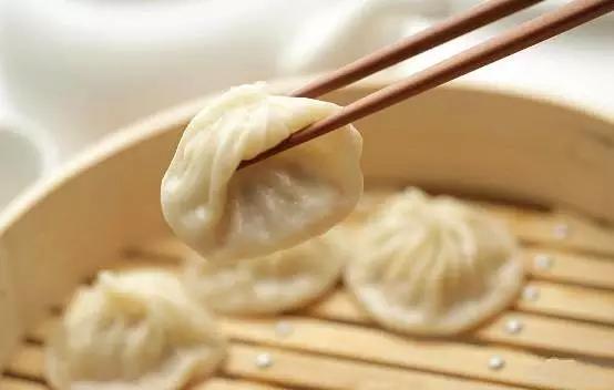 上海有哪些著名的小吃？有什么推薦嗎？