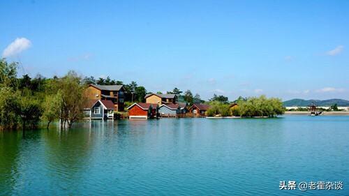 在你心里中國國內(nèi)4大旅游景點(diǎn)是哪幾個(gè)地方，你會(huì)如何排名？
